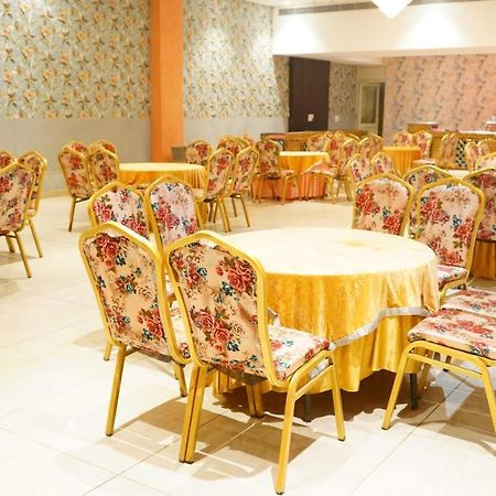 Aa Hotels & Resorts Zirakpur ภายนอก รูปภาพ