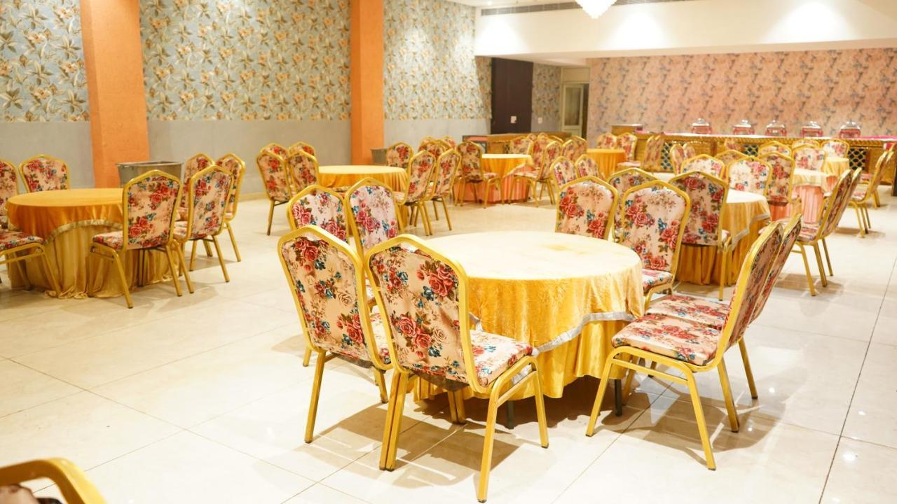 Aa Hotels & Resorts Zirakpur ภายนอก รูปภาพ